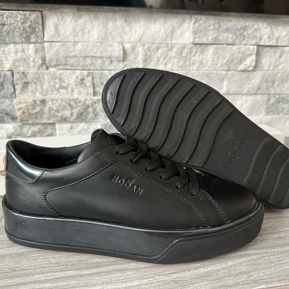 Hogan women’s  Black Sneakers